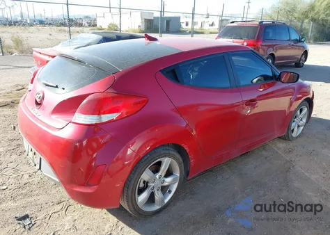 2014 Hyundai Veloster Base W/Black z USA, uszkodzony, nr VIN KMHTC6AD8EU190120